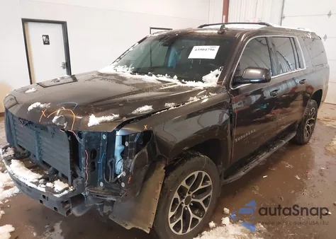 2017 Chevrolet Suburban Lt z USA, uszkodzony, nr VIN 1GNSKHKC1HR300962